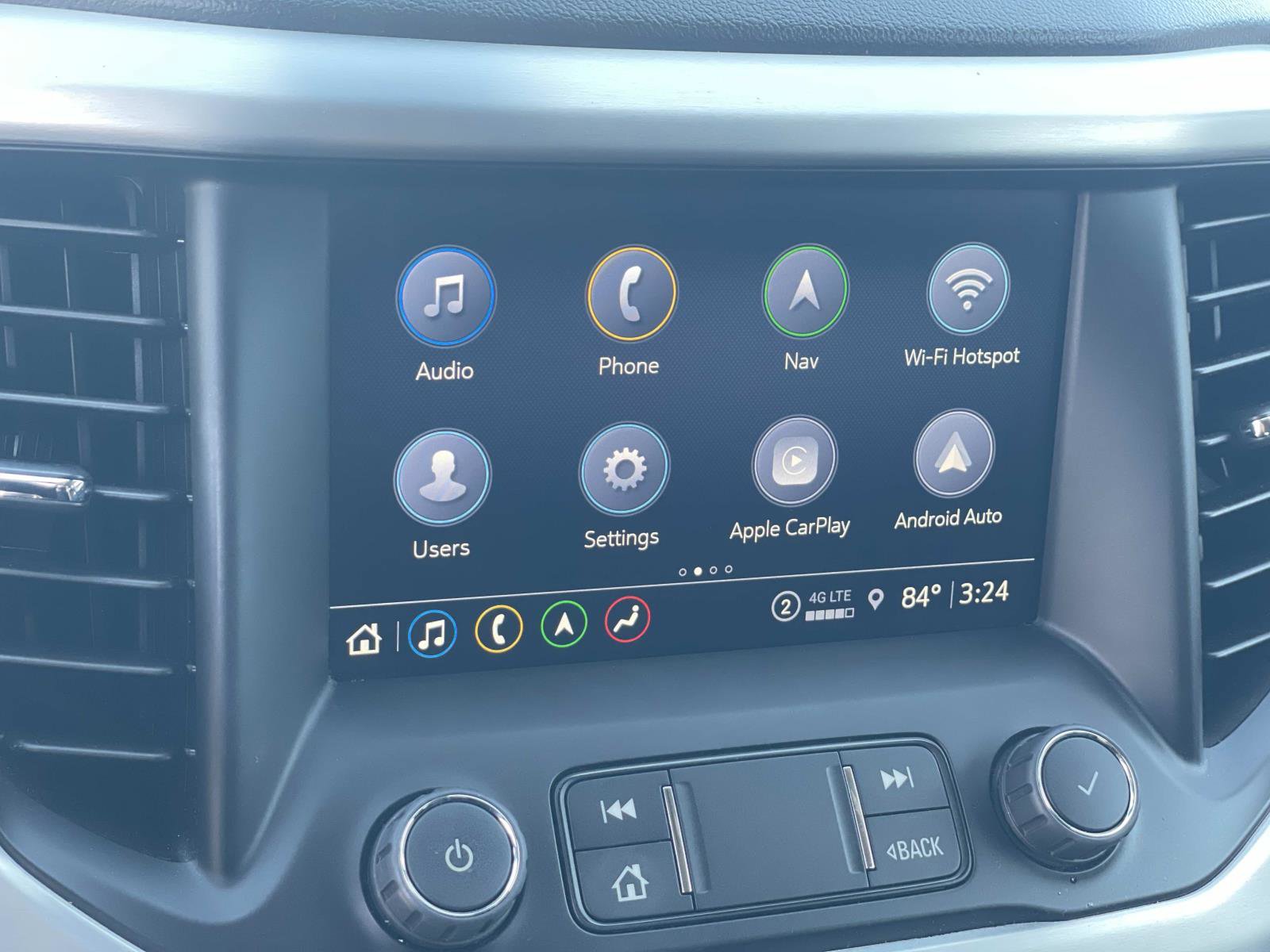 Used 2021 GMC Acadia SLT w/ Premium Package image 13