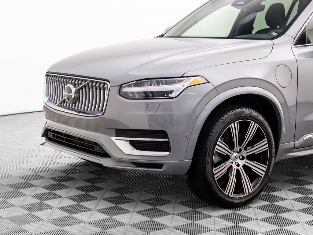 Used 2024 Volvo XC90 T8 Plus w/ Protection Package Premier image 41
