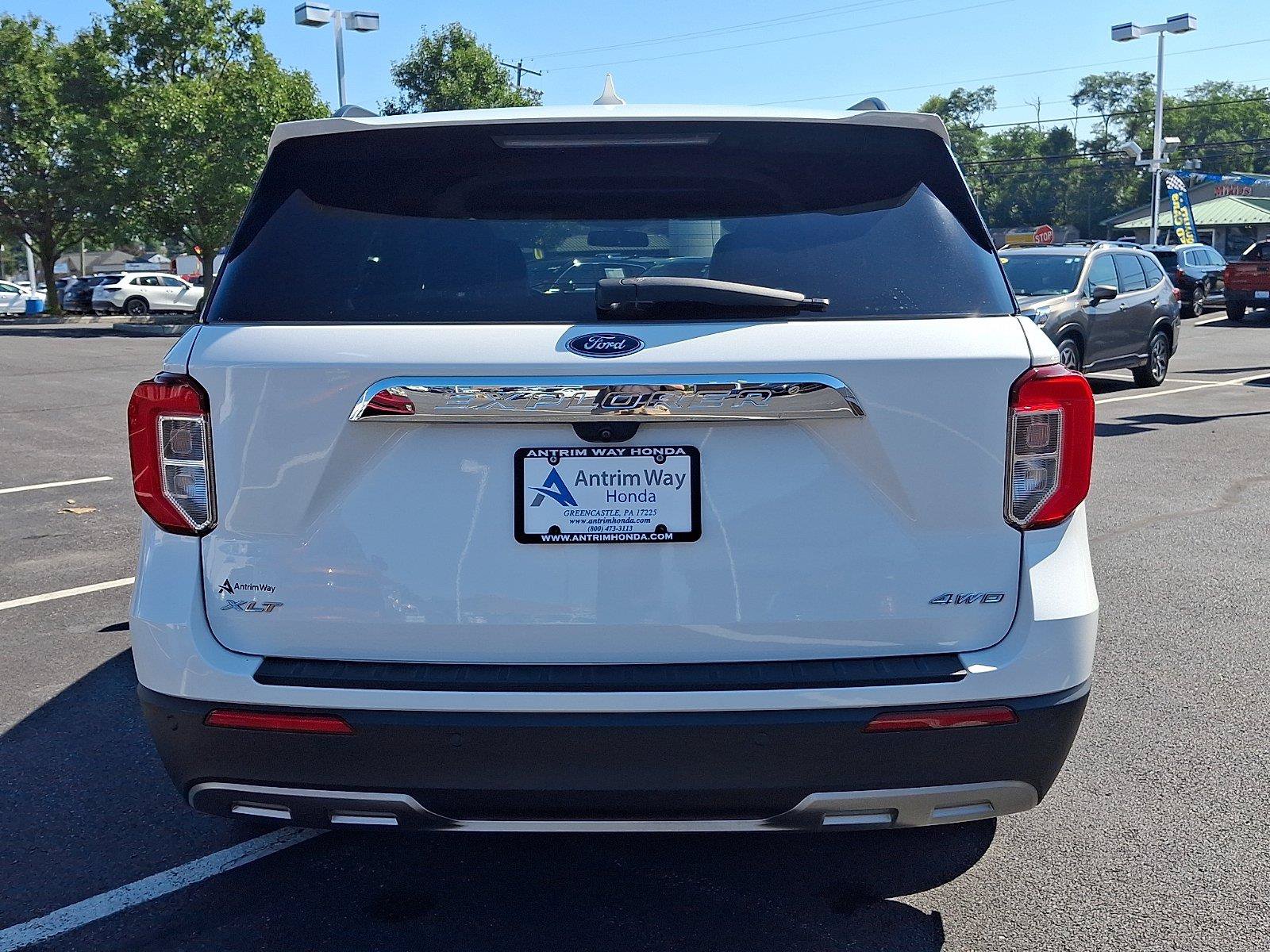 Used 2022 Ford Explorer XLT w/ Equipment Group 202A AWD/4WD image 5
