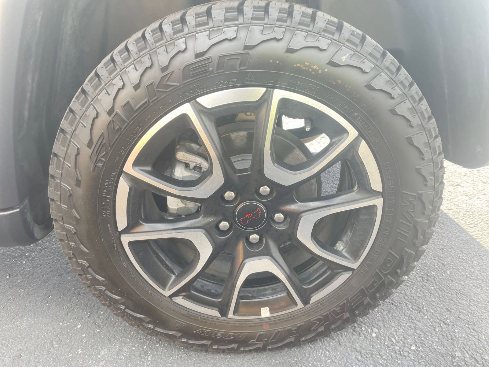 Used 2025 Jeep Compass Trailhawk image 30