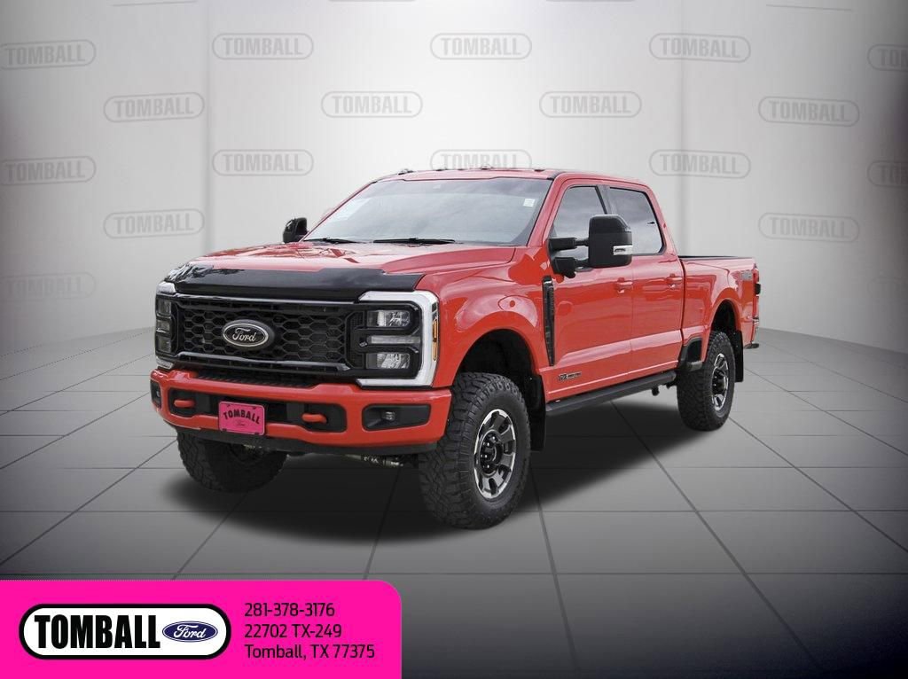 Used 2025 Ford F250 Lariat w/ Black Appearance Package image 3