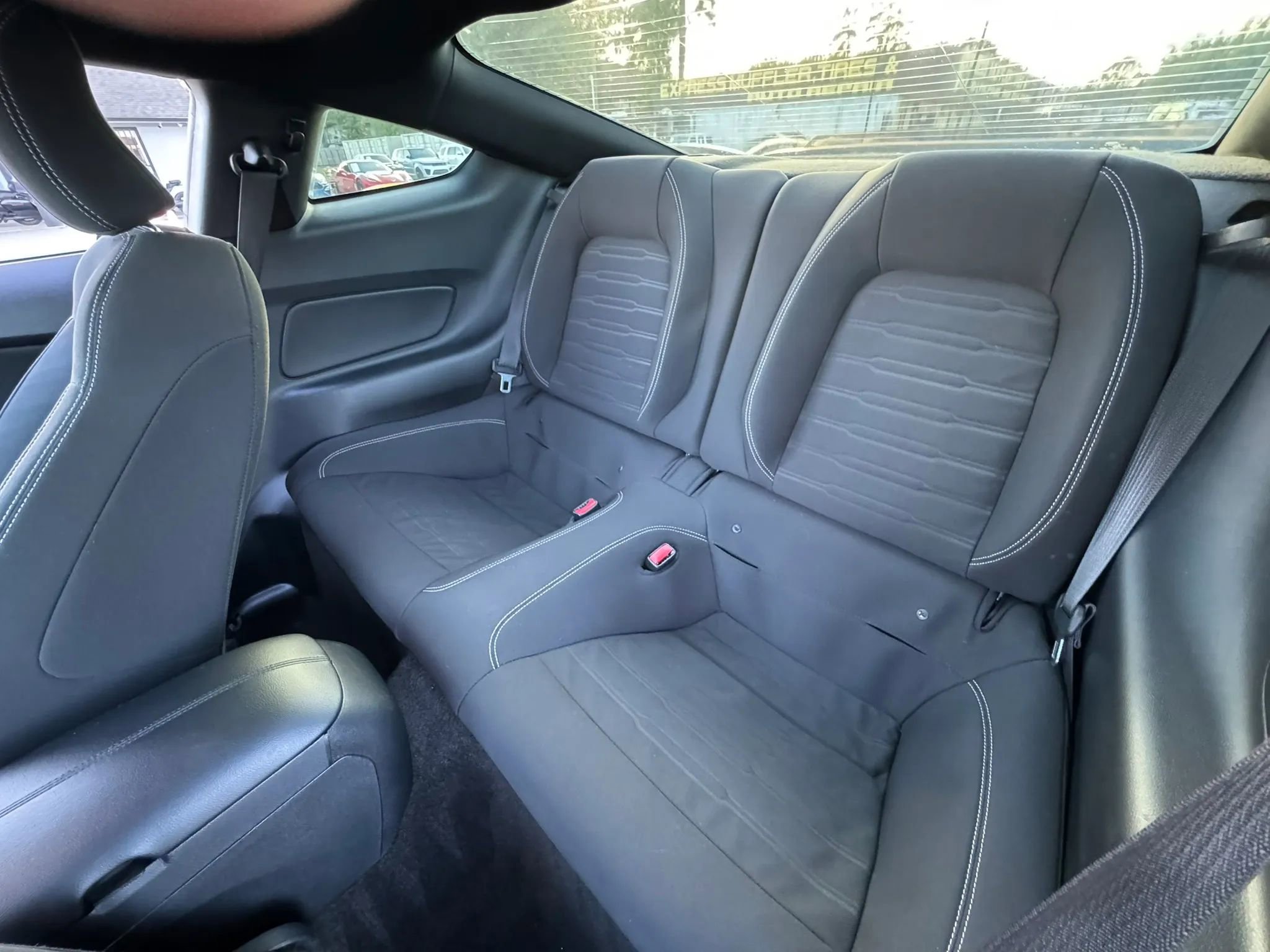 Used 2015 Ford Mustang GT RWD image 23
