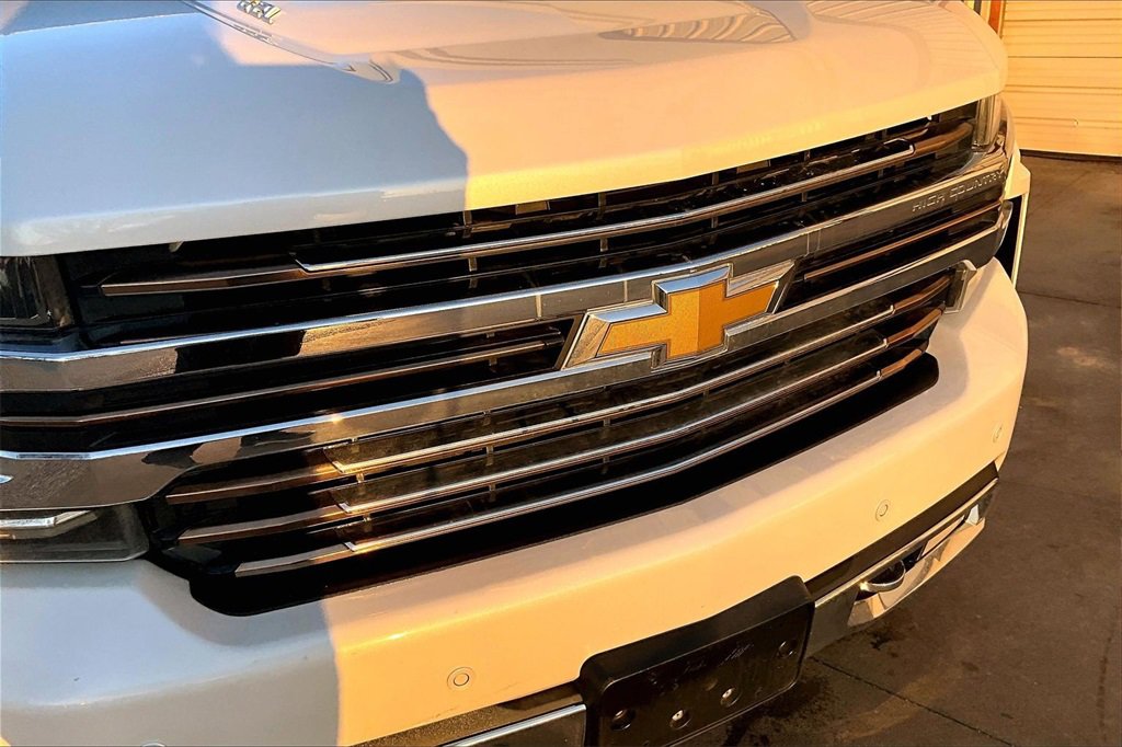 Used 2020 Chevrolet Silverado 1500 High Country w/ Safety Package II image 29
