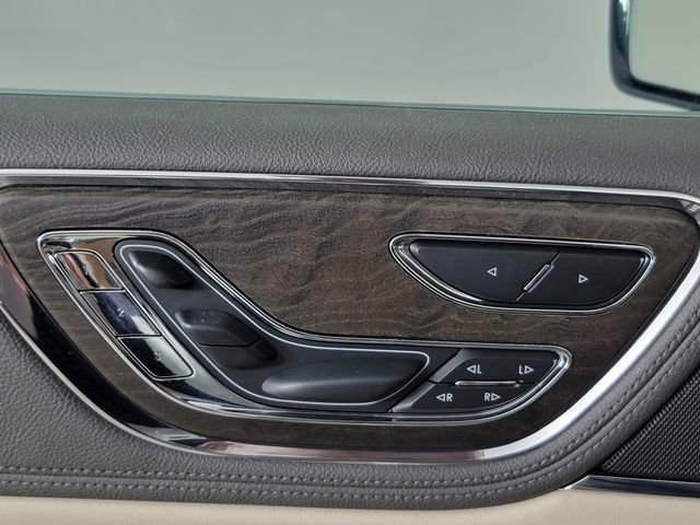 Used 2020 Lincoln Continental Reserve AWD/4WD image 14
