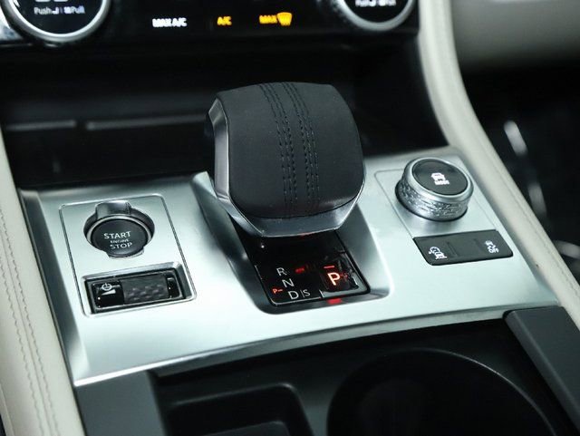 Certified 2025 Jaguar F-PACE R-Dynamic S image 28