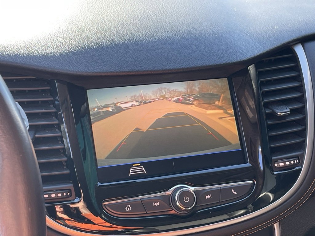 Used 2022 Chevrolet Trax LT w/ Sport Edition image 19