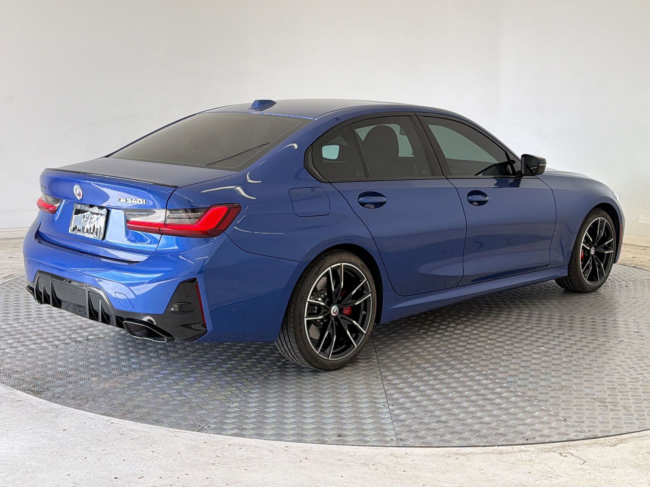 Certified 2023 BMW M340i xDrive w/ Premium Package image 9