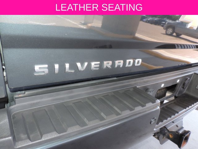 Used 2018 Chevrolet Silverado 2500 High Country w/ Duramax Plus Package AWD/4WD image 17