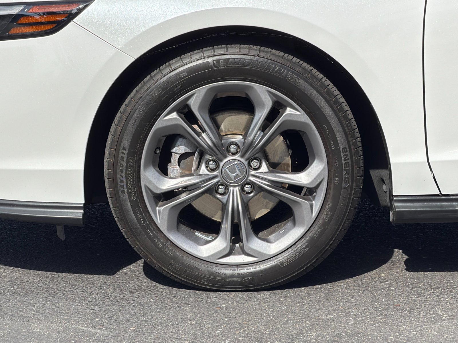Used 2024 Honda Accord EX image 24
