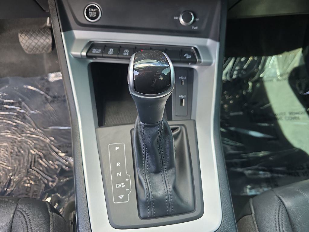 Used 2021 Audi Q3 2.0T Premium w/ Convenience Package image 21