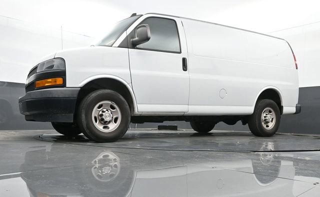 Used 2020 Chevrolet Express 2500 w/ Driver Convenience Package image 12