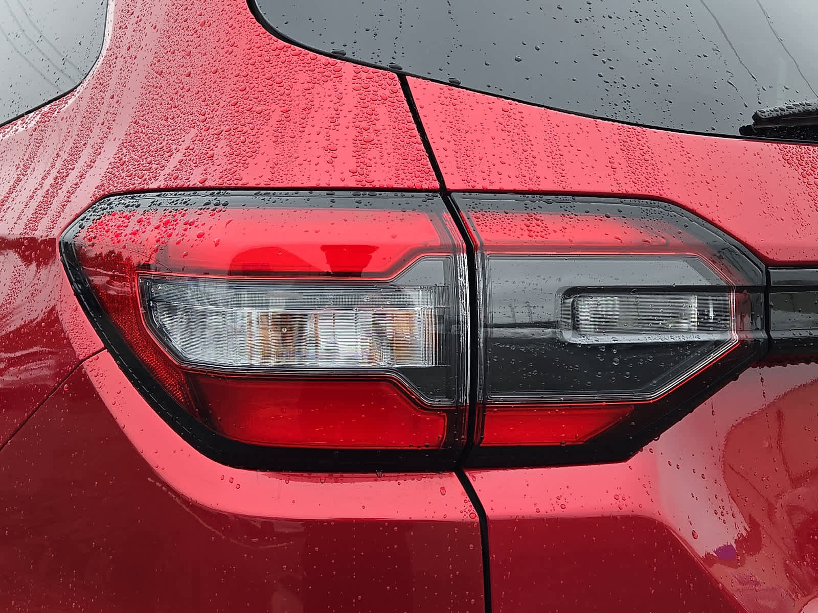 Used 2025 Honda Pilot TrailSport image 11