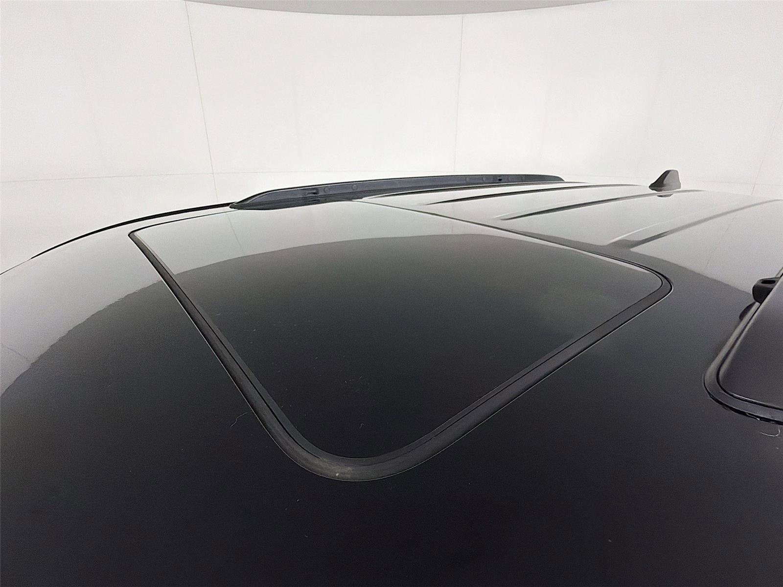 Used 2024 Jeep Grand Cherokee Altitude image 14