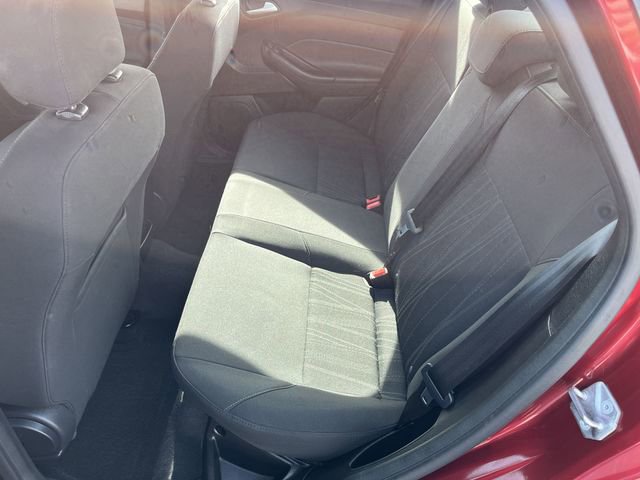 Used 2017 Ford Focus SEL image 26
