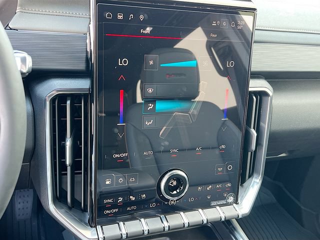 New 2026 GMC Acadia AT4 w/ Luxury Package AWD/4WD image 11