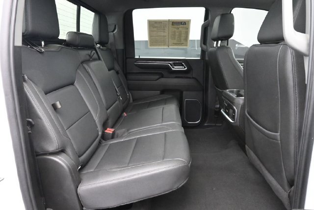Used 2024 Chevrolet Silverado 2500 LTZ w/ LTZ Convenience Package AWD/4WD image 34