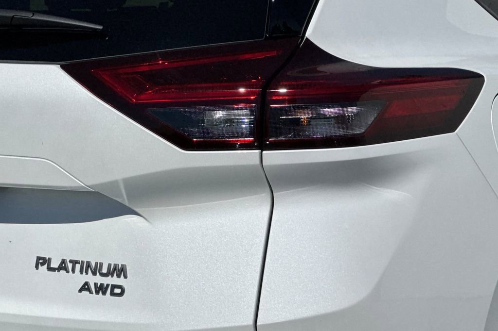 New 2026 Nissan Rogue Platinum image 6
