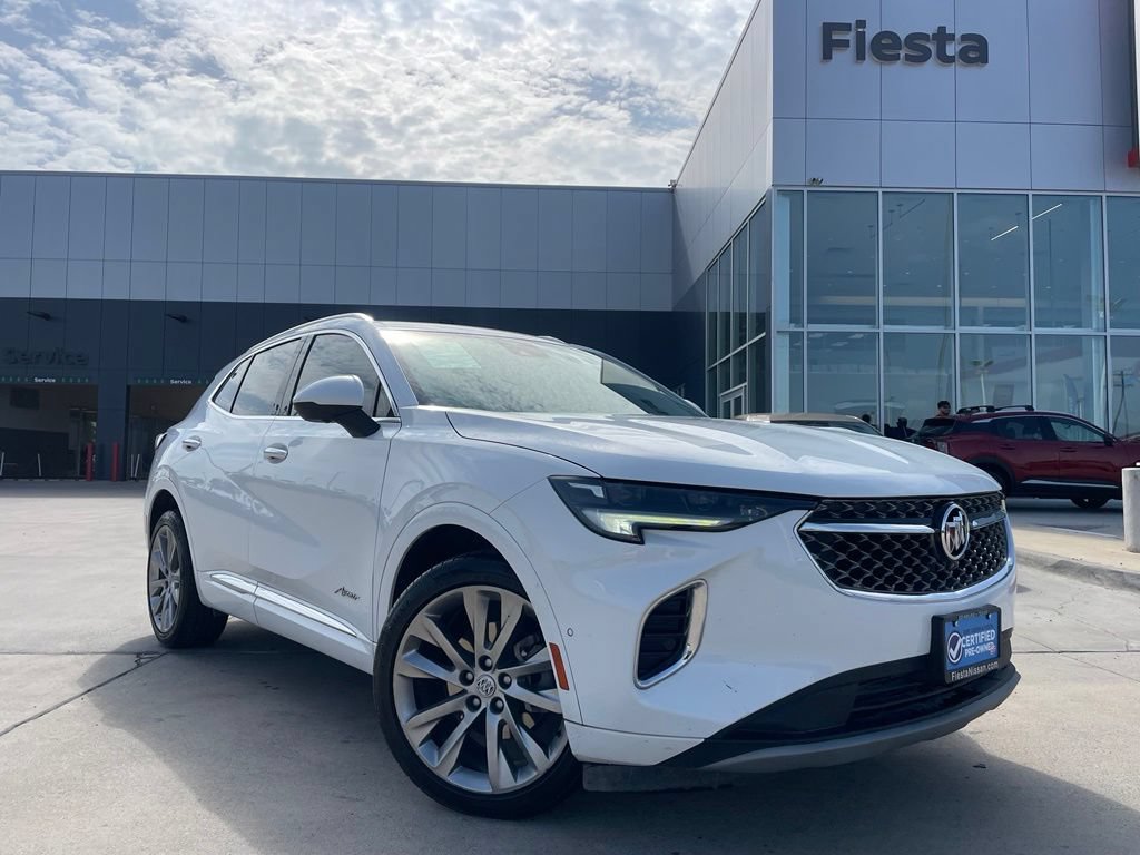 Used 2022 Buick Envision Avenir w/ Technology Package II FWD image 1