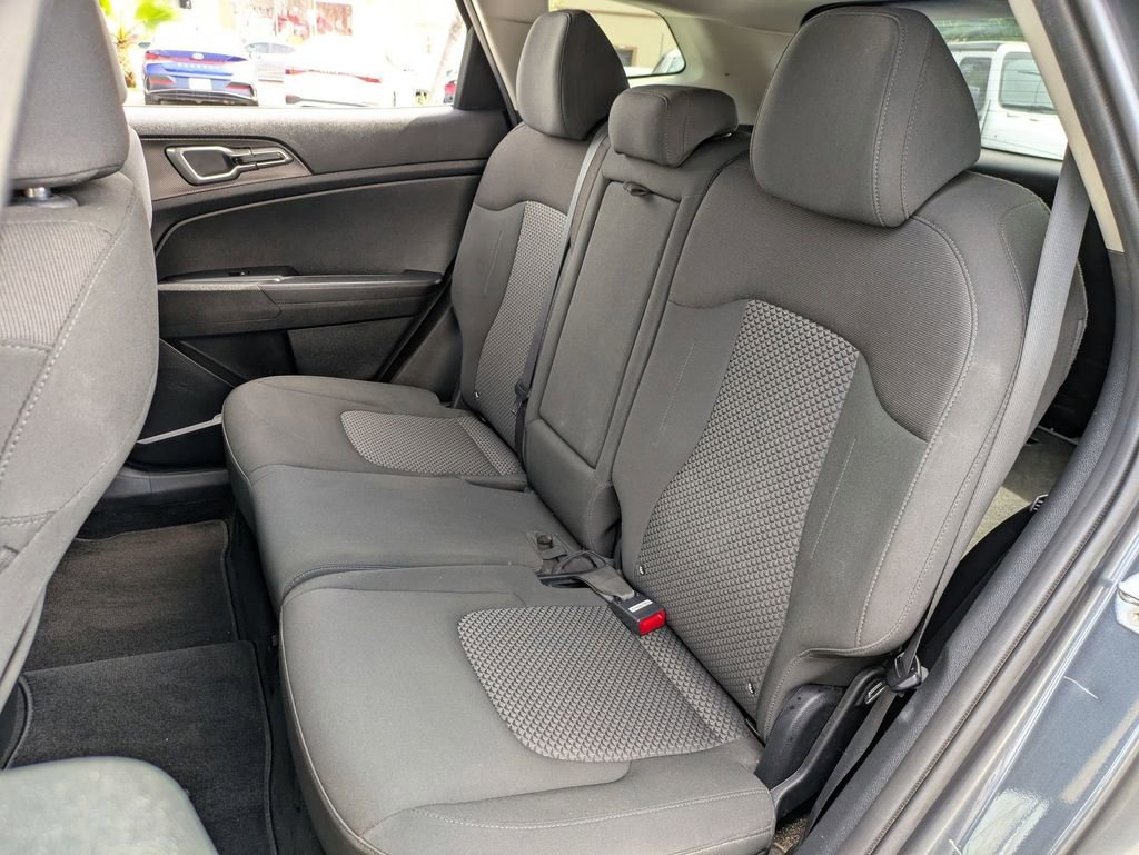 Used 2023 Kia Sportage LX image 24