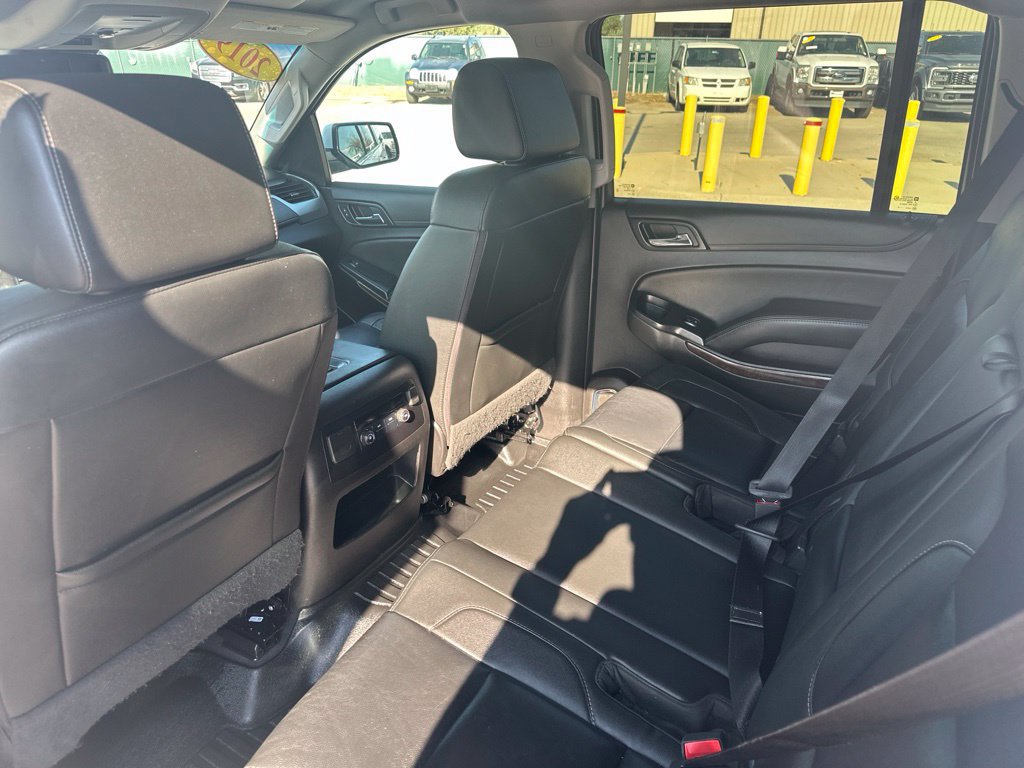 Used 2019 Chevrolet Suburban LT AWD/4WD image 19