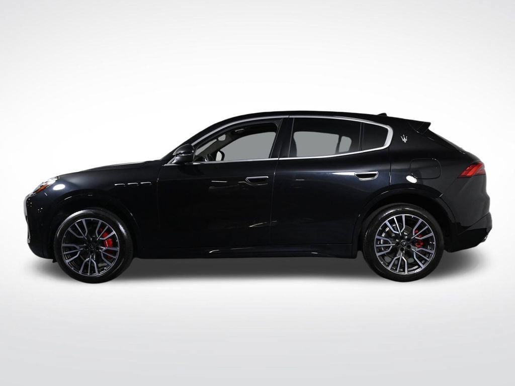 Used 2025 Maserati Grecale GT AWD/4WD image 2