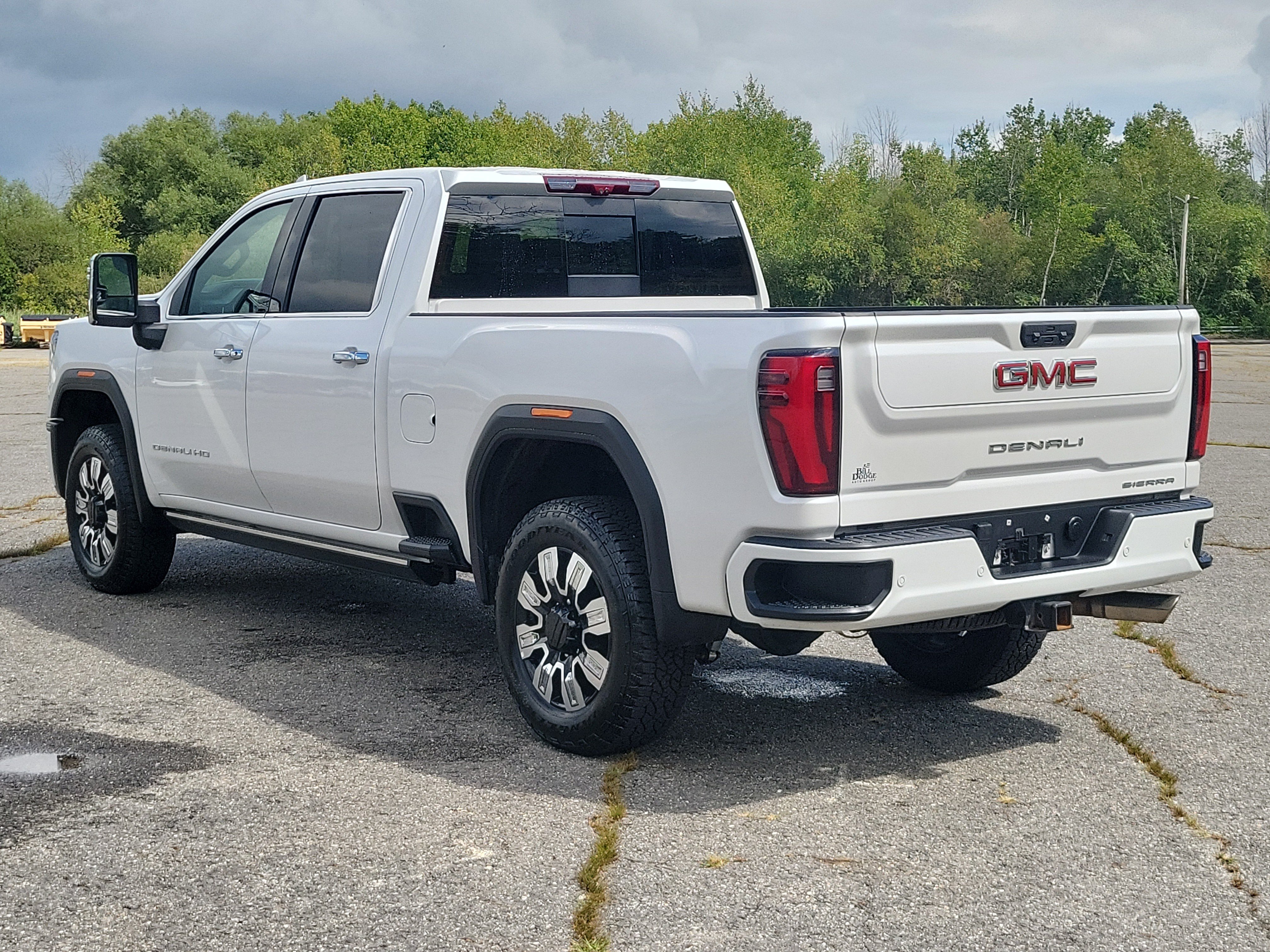 Used 2024 GMC Sierra 2500 Denali w/ Denali Reserve Package AWD/4WD image 7