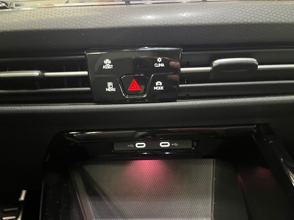 Certified 2024 Volkswagen GTI Autobahn image 17