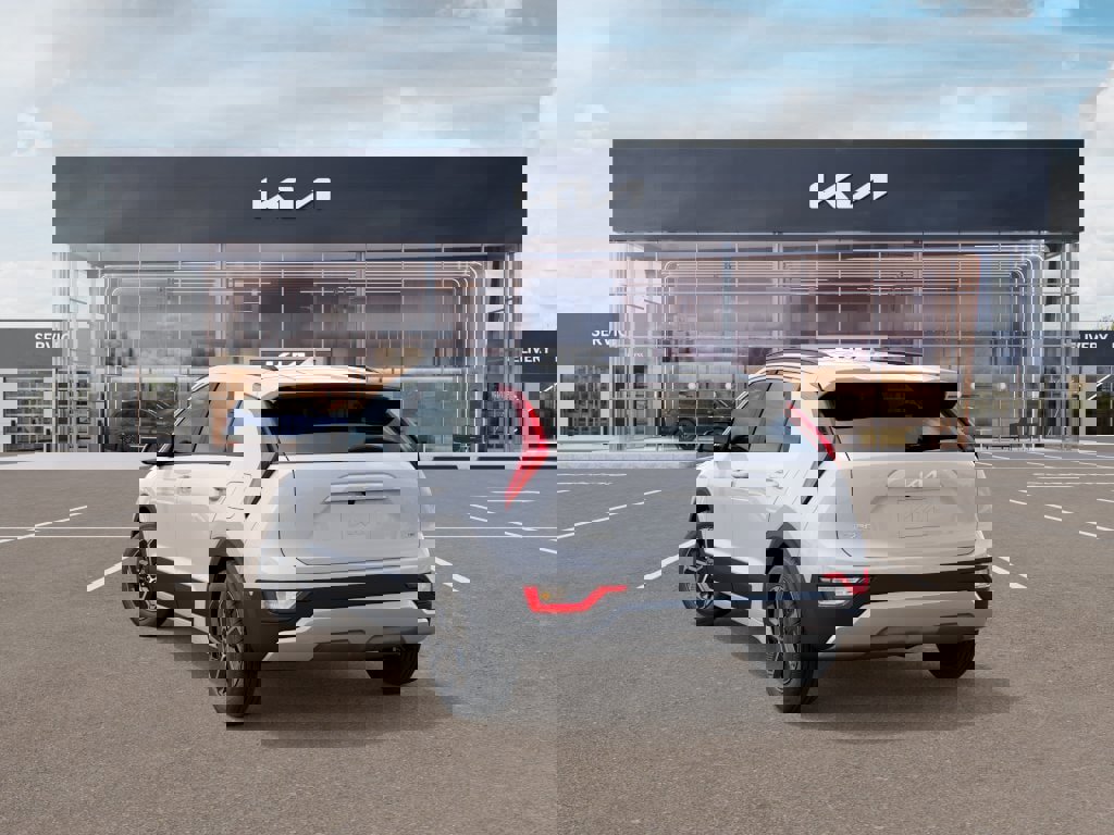 New 2026 Kia Niro LX image 4