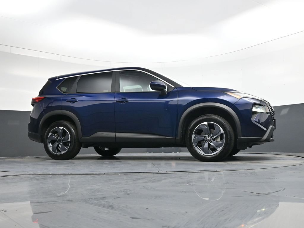 Used 2025 Nissan Rogue SV image 37