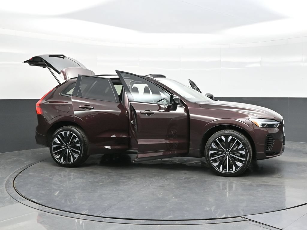 New 2026 Volvo XC60 T8 Ultra w/ Climate Package AWD/4WD image 44
