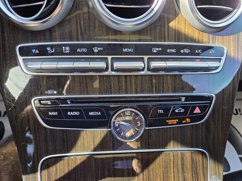 Used 2018 Mercedes-Benz C 300 4MATIC Sedan w/ Premium Package image 19