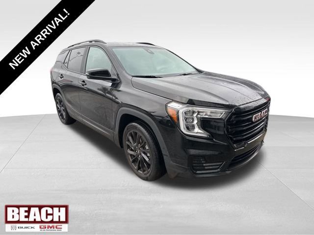 Used 2023 GMC Terrain SLE w/ Driver Convenience Package
