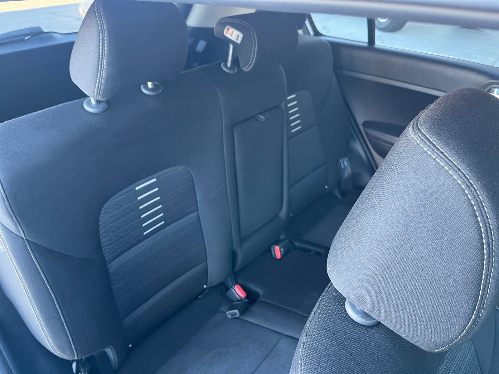 Used 2018 Kia Sportage LX image 18