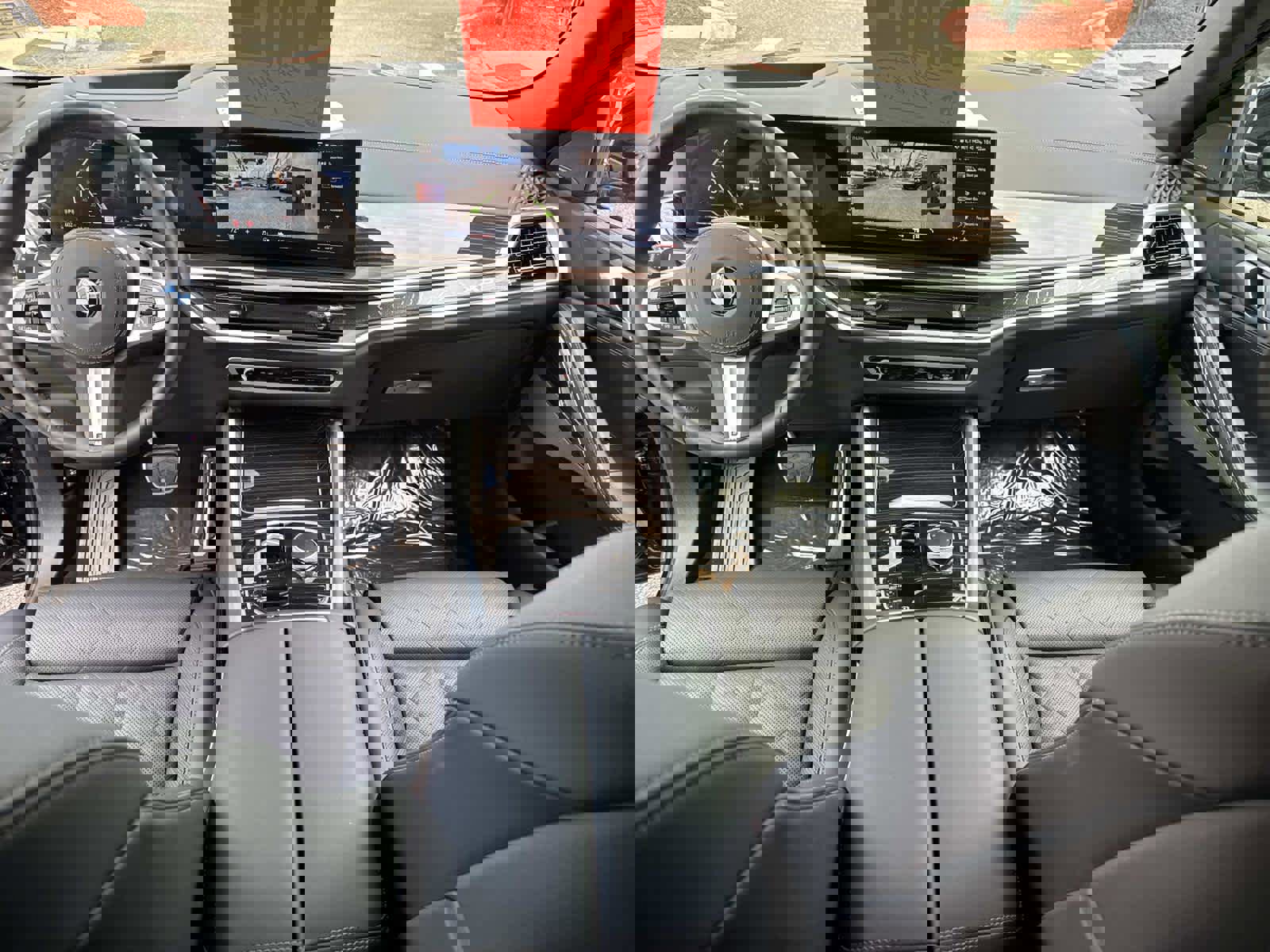 Certified 2025 BMW X6 xDrive40i image 16