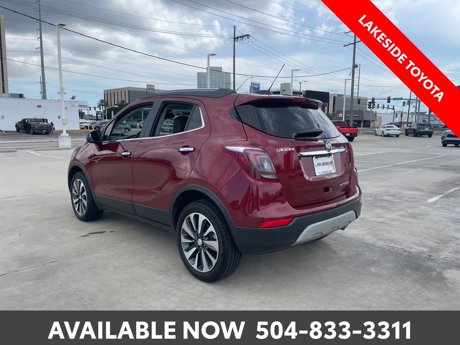 Used 2022 Buick Encore Preferred AWD/4WD image 3