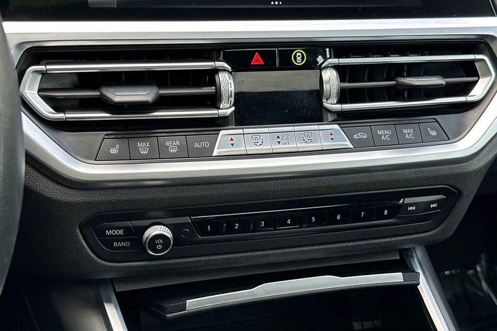 Used 2021 BMW 330e w/ Convenience Package image 22