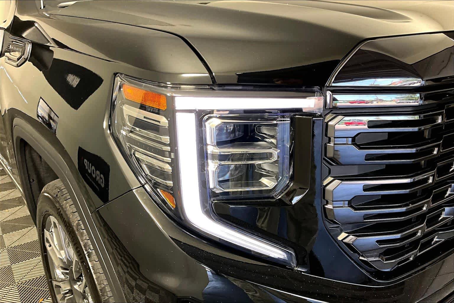 Certified 2023 GMC Sierra 1500 Denali Ultimate AWD/4WD image 27