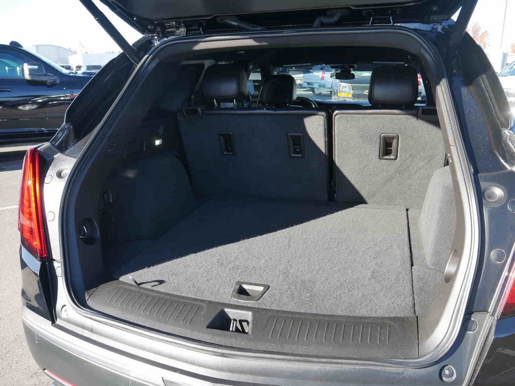 Used 2021 Cadillac XT5 Luxury image 9