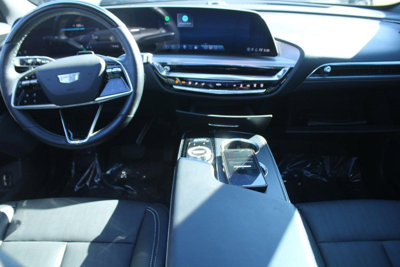 Used 2024 Cadillac Lyriq Sport image 13