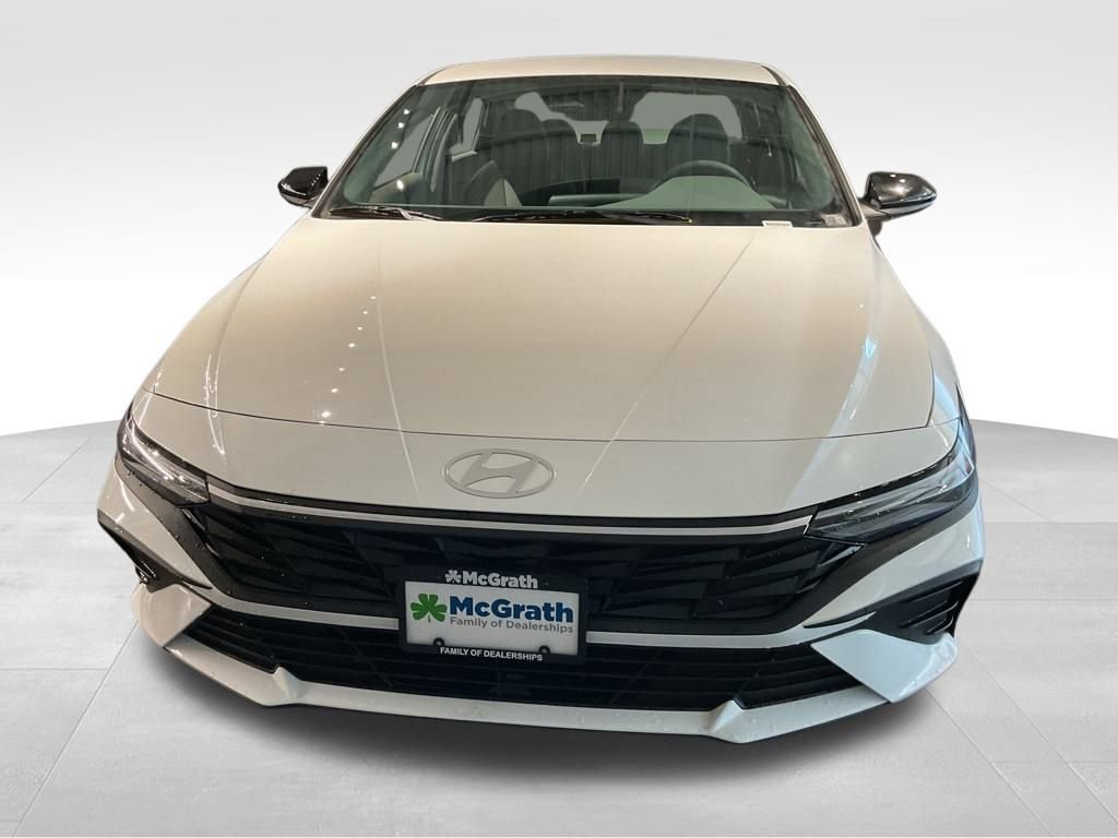 New 2026 Hyundai Elantra Sport image 6