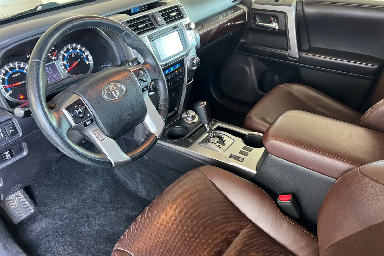 Used 2016 Toyota 4Runner Limited AWD/4WD image 9
