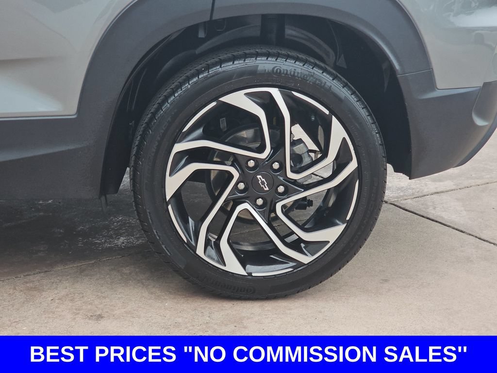 Used 2024 Chevrolet TrailBlazer RS w/ Convenience Package AWD/4WD image 37
