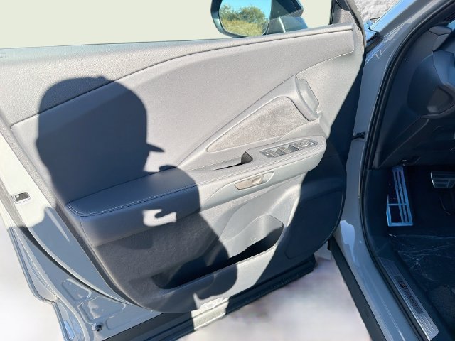 New 2026 Lexus TX 500h AWD w/ Technology Package image 24