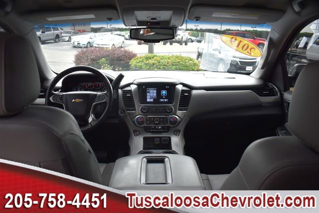 Used 2019 Chevrolet Tahoe LT w/ Luxury Package RWD image 3