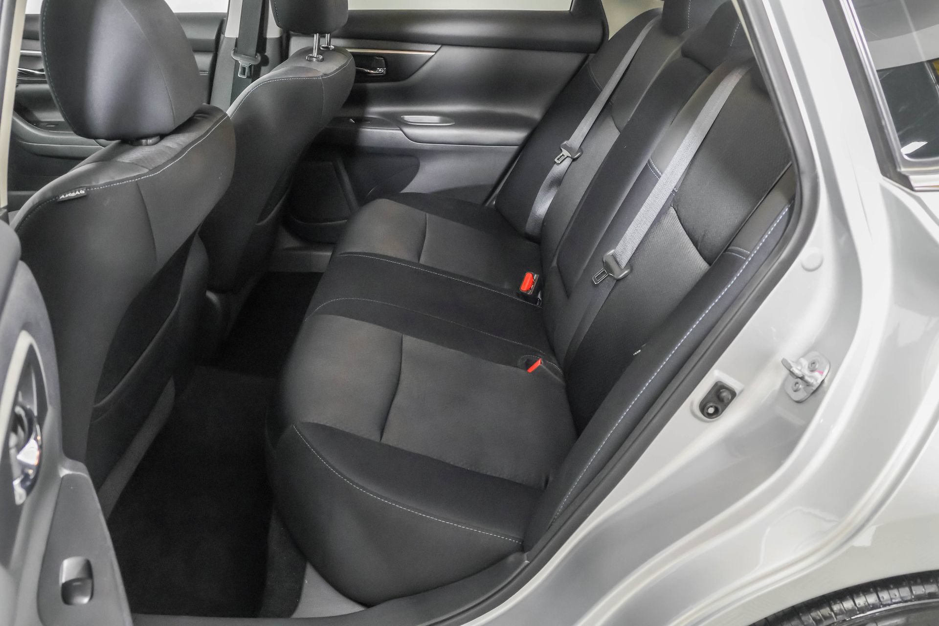 Used 2017 Nissan Altima 2.5 SR FWD image 33