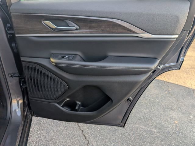 New 2026 Jeep Grand Cherokee Altitude RWD image 30