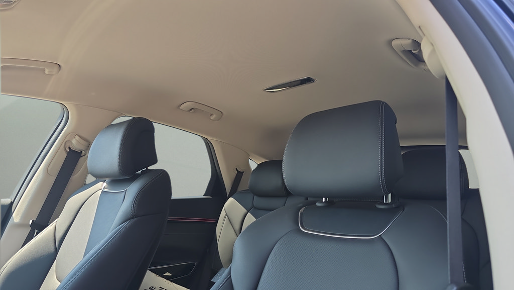 New 2026 Genesis GV70 2.5T AWD/4WD image 15