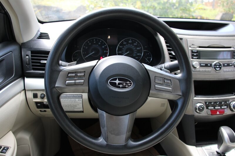 Used 2010 Subaru Legacy 2.5i AWD/4WD image 16
