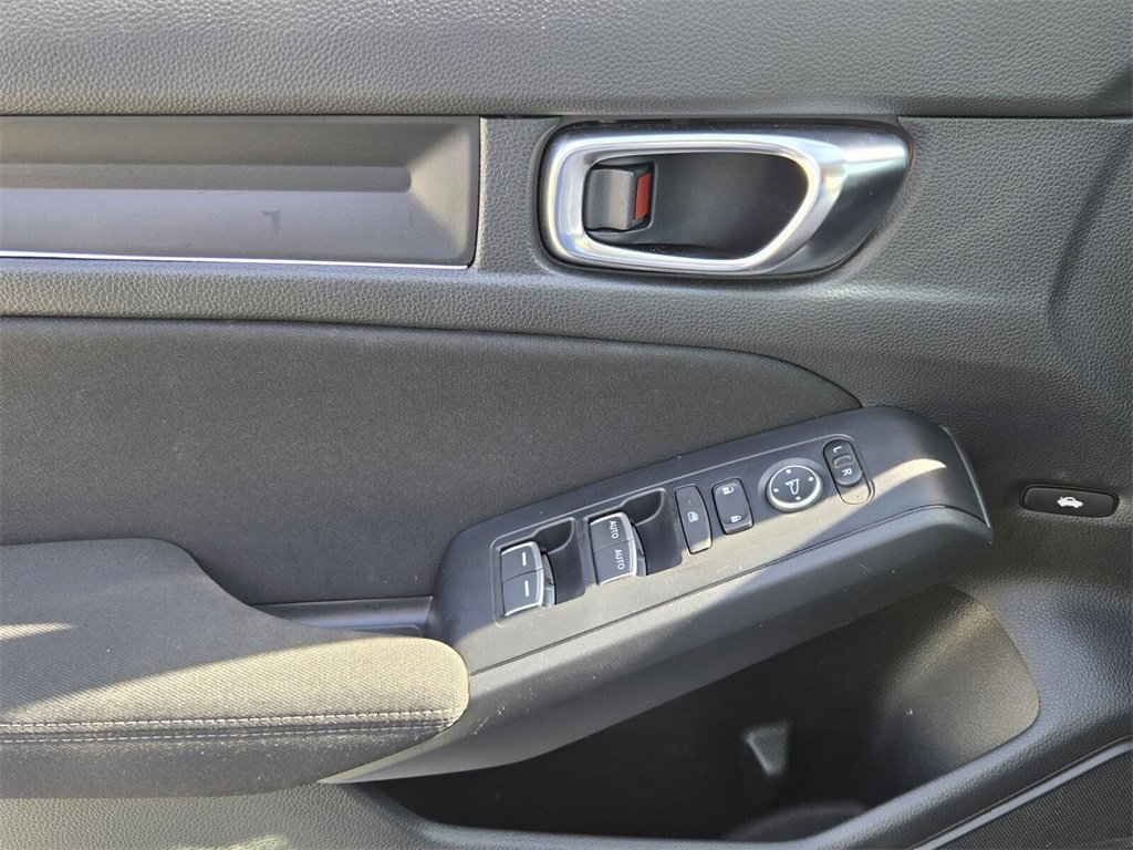 Certified 2025 Honda Civic LX image 26