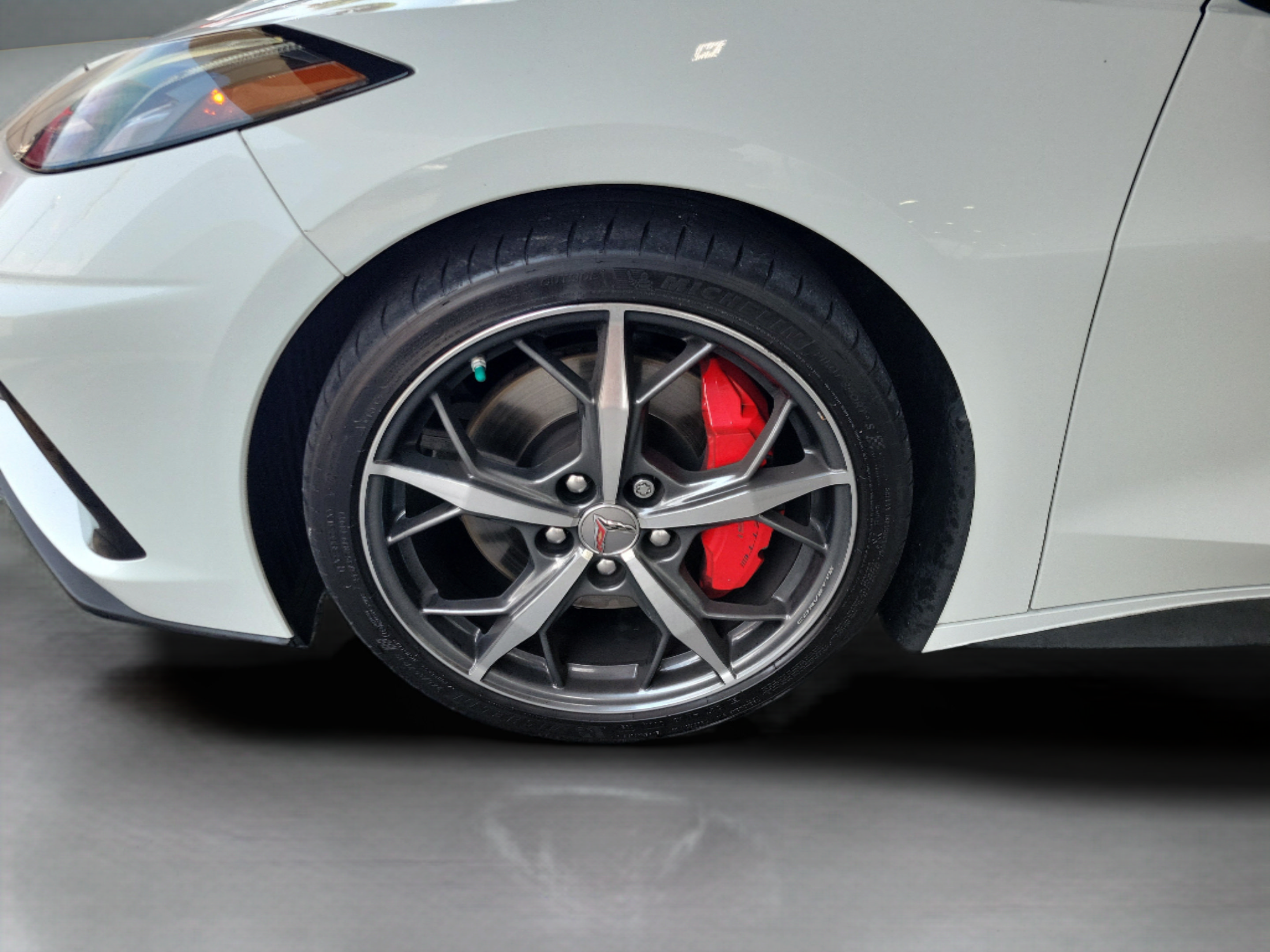 Used 2021 Chevrolet Corvette Stingray Premium Conv w/ Z51 Performance Package RWD image 6